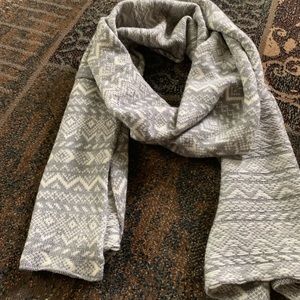 Banana Republic Knit Scarf